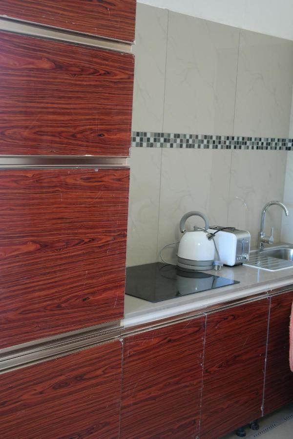 Nais Apartment *